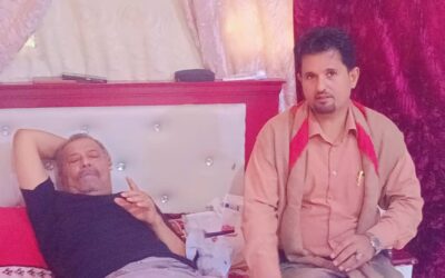 مدير إعلام أبين يطمئن على صحة الوكيل جرفوش ويناشد بإنقاذ حياته