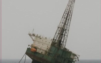 قناة #السويس تصدر بيانا بعد حادث الحفار أدم_مارين12