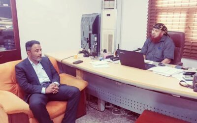 رئيس تنفيذية انتقالي أبين يتفقد مصنع الاسمنت بمديرية خنفر