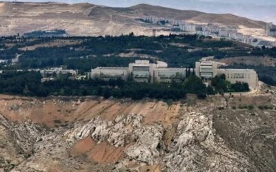 قتلى وجرحى في هجوم إسرائيلي على وزارة الدفاع السورية
