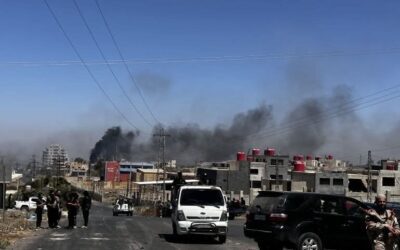سوريا: اشتباكات عنيفة بين العشائر والفصائل الدرزية عند مدخل السويداء الغربي.