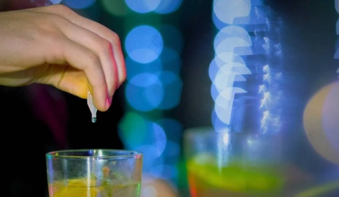 الصين: سجن موظف خدّر زميله بـ«مصل الحقيقة».. لاستخراج أسرار العمل