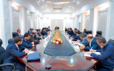 القيادة التنفيذية العُليا تبحث سُبل النهوض بالأوضاع الاقتصادية والخدمية في عموم محافظات الجنوب