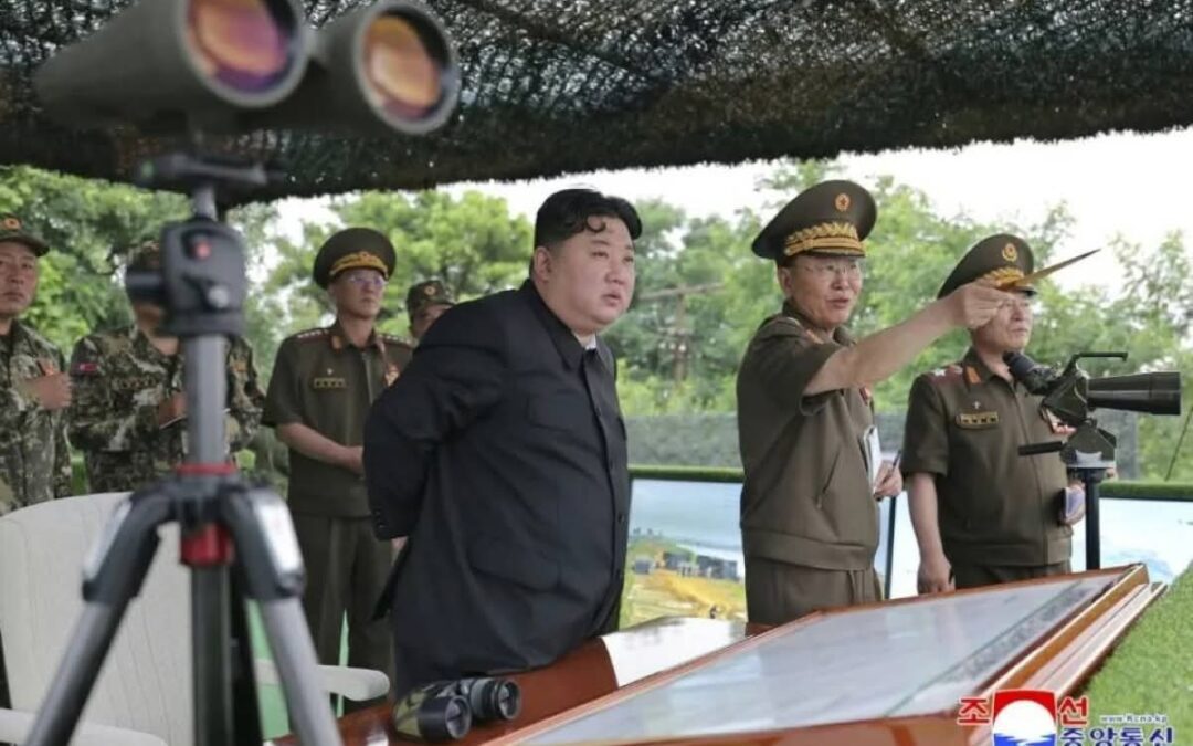 الزعيم الكوري الشمالي يطالب قواته بالاستعداد لحرب حقيقية