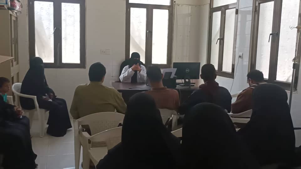 اجتماع تنسيقي موسع لمتطوعي التثقيف الصحي بيافع سرار استعداداً لانطلاق حملة شلل الأطفال الوطنية