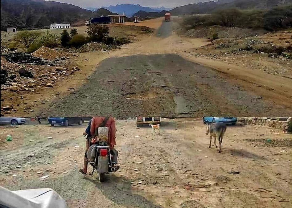 طريق حبيل جبر-العسكرية: بين الإهمال الرسمي والمبادرة المجتمعية