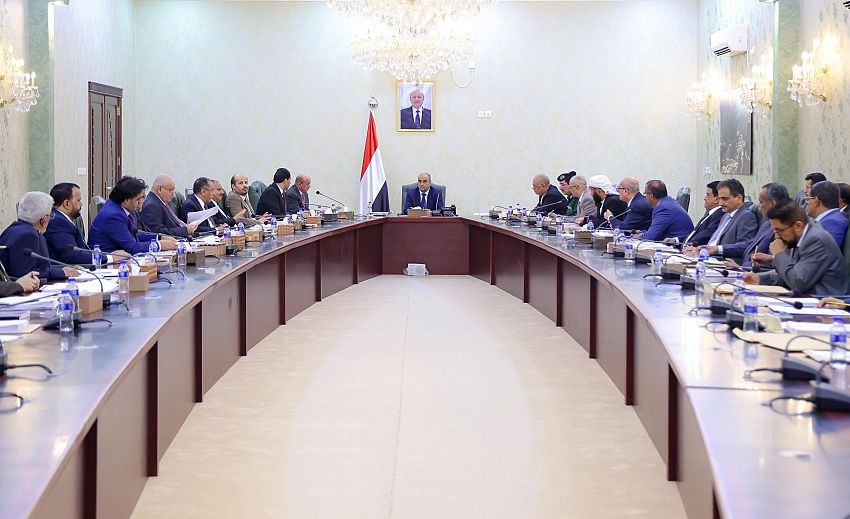 مجلس الوزراء يدحض مزاعم وجود “147 مؤسسة إيرادية مخالفة” ومصادر تفضح “أجندات مضللة