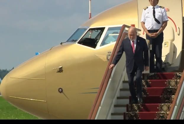 ملك_ماليزيا في أول زيارة تاريخية إلى #روسيا، فهل هي بداية للإنضمام إلى بريكس؟