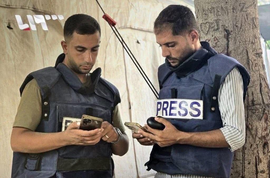 اسـ.ـتشهاد مراسلي قناة الجزيرة في غـ.ـزة أنس الشريف ومحمد قريع و2 مصورين بقصف اسرائيلي استهدف خيمتهم