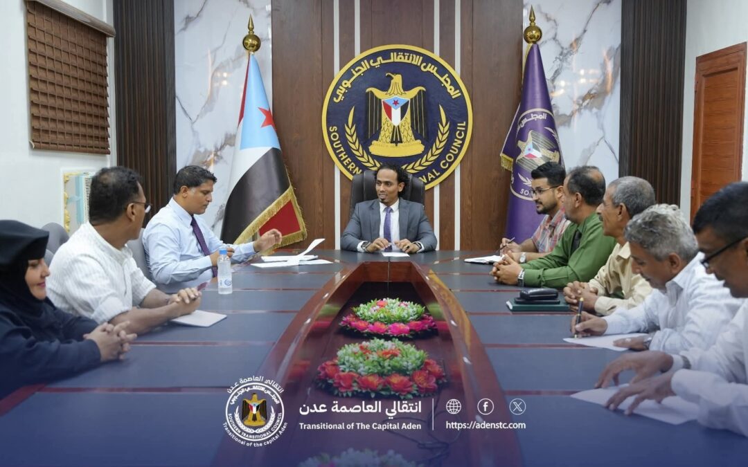 مؤكداً ضرورة دعم المعلمين وتبني مطالبهم..  السقاف يبحث مع نقابة المعلمين الجنوبيين الاستعداد للعام الدراسي الجديد
