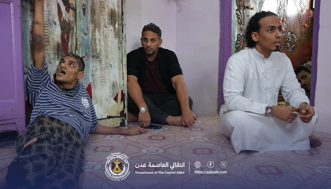 في زيارة إنسانية.. السقاف يتفقد أوضاع أسرة البيضاني بالقلوعة