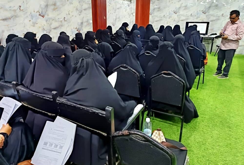 مدارس النهضة الأهلية جعار تقيم دورة تدريبية ل 62 معلما ومعلمة