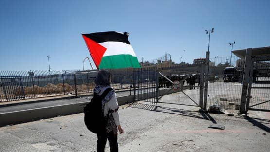 كندا وبريطانيا وأستراليا تعترف رسمياً بالدولة الفلسطينية وتنتقد السياسات الإسرائيلية