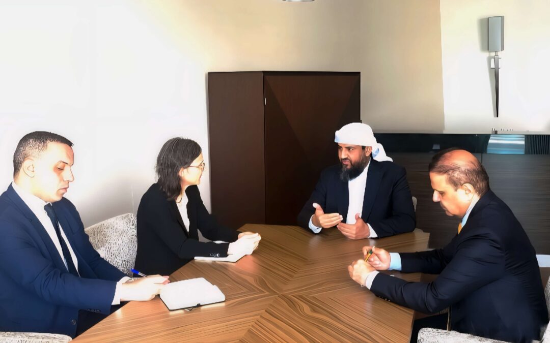 المحرّمي يلتقي السفيرة الفرنسية لبحث تعزيز العلاقات ومكافحة الإرهاب