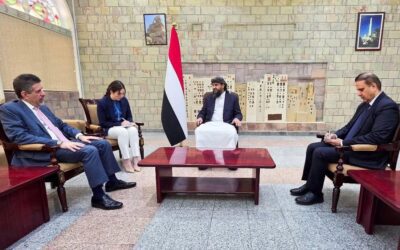 المحرّمي يلتقي سفير الولايات المتحدة ويؤكد أهمية الدعم الأمريكي للإصلاحات الاقتصادية ومكافحة الإرهاب
