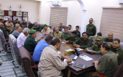 مدير أمن العاصمة عدن يعقد اجتماعاً موسعاً مع مدراء المراكز والمناطق الأمنية