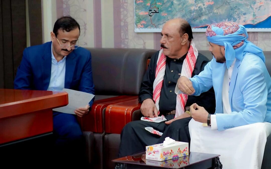 المحافظ بن الوزير: يشدد على وقف كافة أشكال التجريف والاصطياد الجائر الذي يهدد المخزون السمكي.