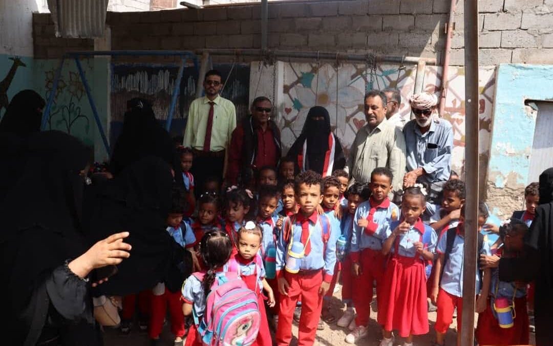 فريق التوجيه والرقابة الرئاسي يزور المركز الصحي وروضة الحصن بخنفر