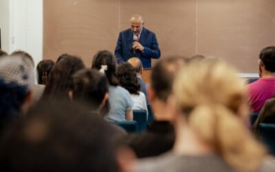 الرئيس الزُبيدي في جلسة حوارية بجامعة كولومبيا: لا سلام في اليمن دون حل الدولتين وضمان حق الجنوب في تقرير المصير