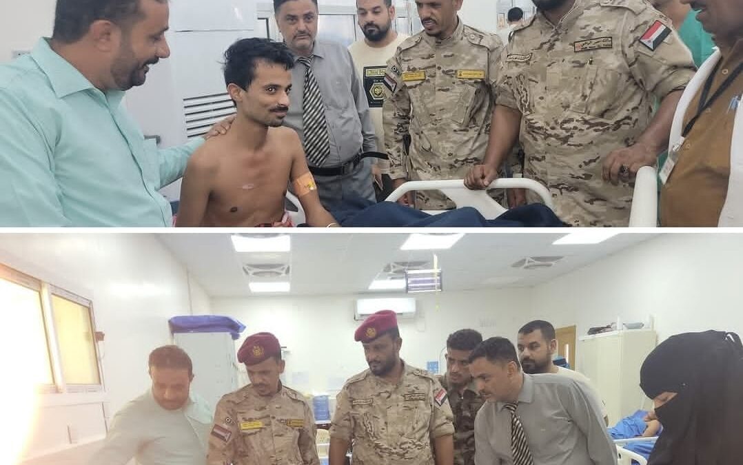 قائد ألوية الدعم والإسناد قائد محور أبين يزور جرحى عملية سهام الشرق