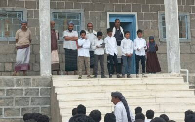 مدير مكتب التربية بيافع سرار يتفقد العملية التعليمية في مدرسة الخشناء ويكلف إدارة جديدة لمدرسة عمران