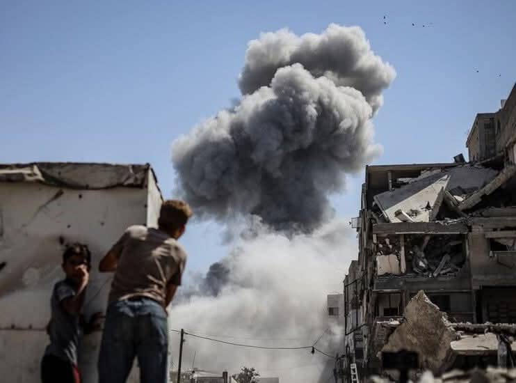 تصعيد إسرائيلي عنيف في غزة: عشرات القتلى وحصار يهدد المستشفيات