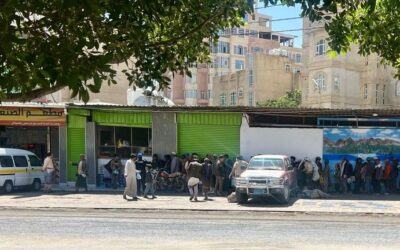 الحوثي يدفع اليمن إلى حافة الجوع.. توقعات صادمة