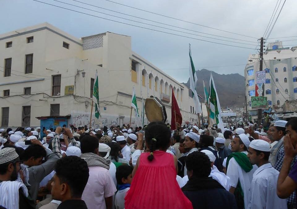 زيارة الامام العيدروس كريتر.. من ابرز المناسبات الدينية التي يحتفل بها أهالي عدن