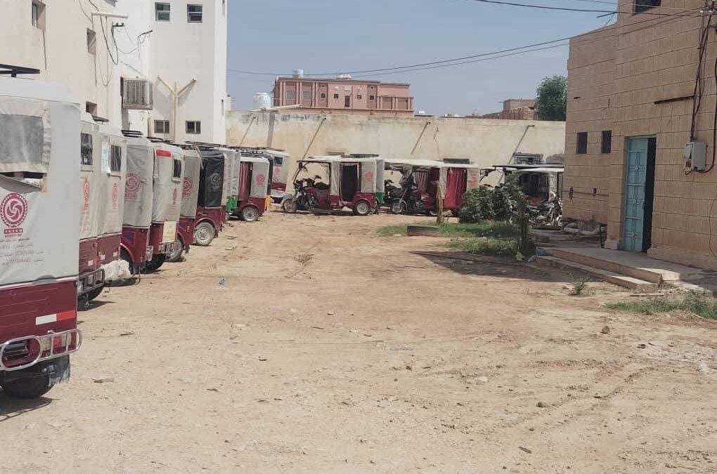شرطة السير بمديرية تريم تنفذ حملة مرورية بضبط 40 تكتك مخالف لقواعد المرور