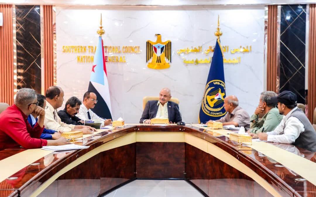 فريق التوجيه والرقابة الرئاسي يلتقي المفوضية الجنوبية المستقلة لمكافحة الفساد بالعاصمة عدن