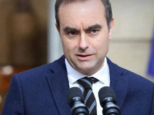 وسط جمود سياسي، فرنسا تعلن عن حكومة جديدة