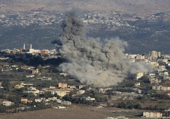 إسرائيل تشن غارات على مواقع حزب الله وجمعية “أخضر بلا حدود” في جنوب لبنان