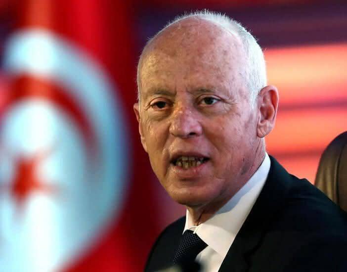 قيس سعيّد ينتقد قرار استبعاد المغرب من صادرات التمور ويطالب بمساءلة المسؤول