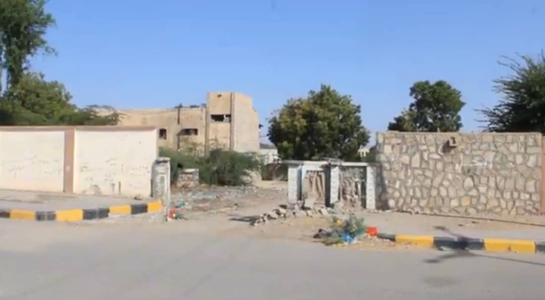 بعد تهميش واخفاق جمال العاقل والخضر السعيدي .. هل سيعيد محافظ أبين أبوبكر حسين اعتبار واعمار معهد الأوراس ؟