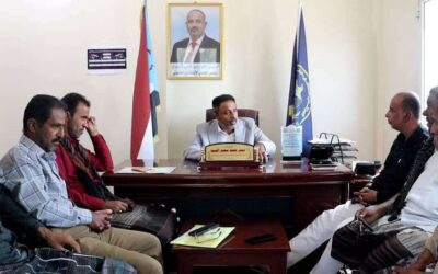 رئيس تنفيذية انتقالي أبين يلتقي السلطة المحلية واللجنة الأهلية بمديرية زنجبار