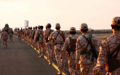 قوات العمالقة الجنوبية تنفذ مسيرًا عسكريًّا لرفع جاهزيتها القتالية