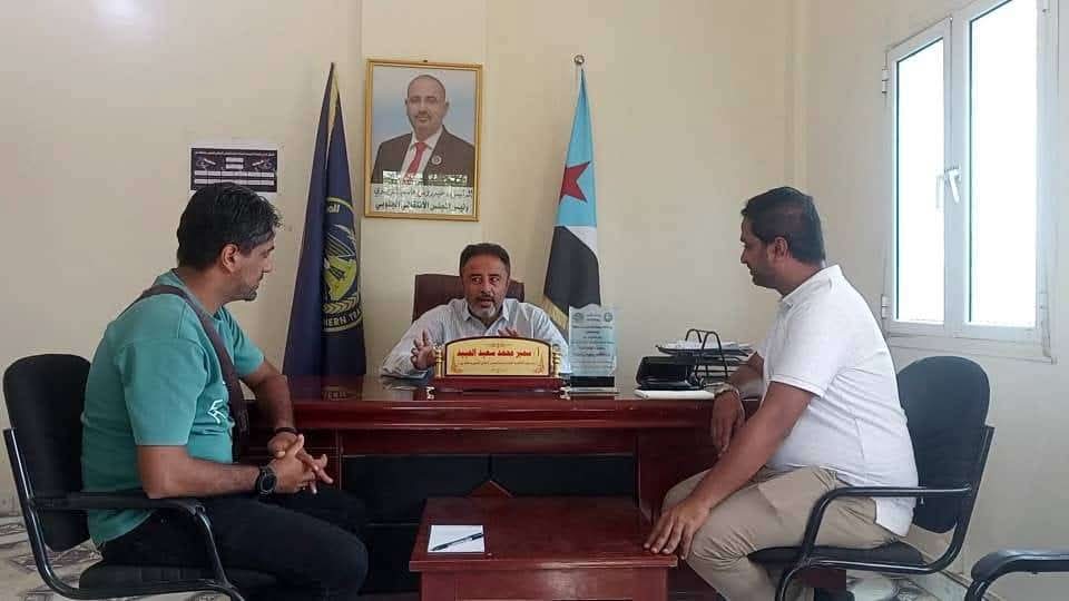 رئيس تنفيذية انتقالي أبين يلتقي مسؤولي الأمن والسلامة بمنظمة المساعدات الشعبية النرويجية (NPA)