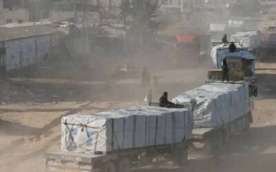 غزة: دخول 24% فقط من الشاحنات المتفق عليها منذ سريان قرار وقف إطلاق النار
