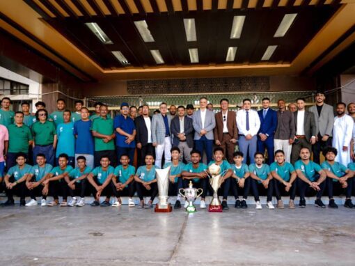 المحافظ لملس يستقبل فريق وحدة عدن المتوّج ببطولة دوري عدن الممتاز ويؤكد دعمه لاستمرار النشاط الرياضي