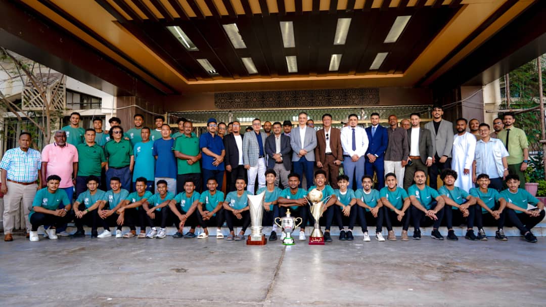 المحافظ لملس يستقبل فريق وحدة عدن المتوّج ببطولة دوري عدن الممتاز ويؤكد دعمه لاستمرار النشاط الرياضي