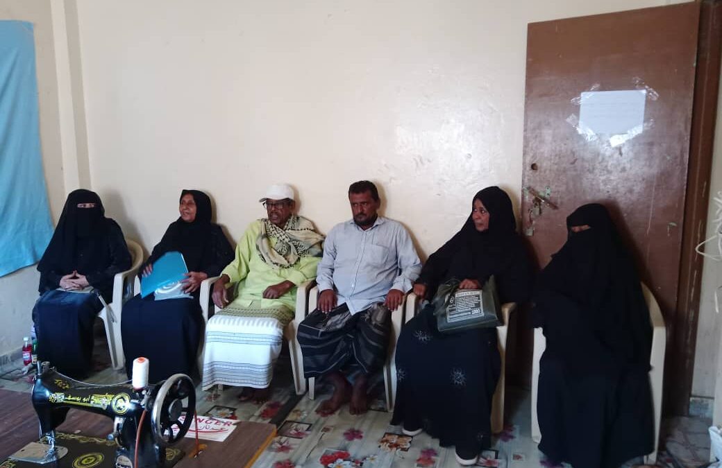 دائرة المرأة بمنظمة الحزب الاشتراكي في أبين تدشن دورة تدريبية في مجال الخياطة لعضوات الحزب”