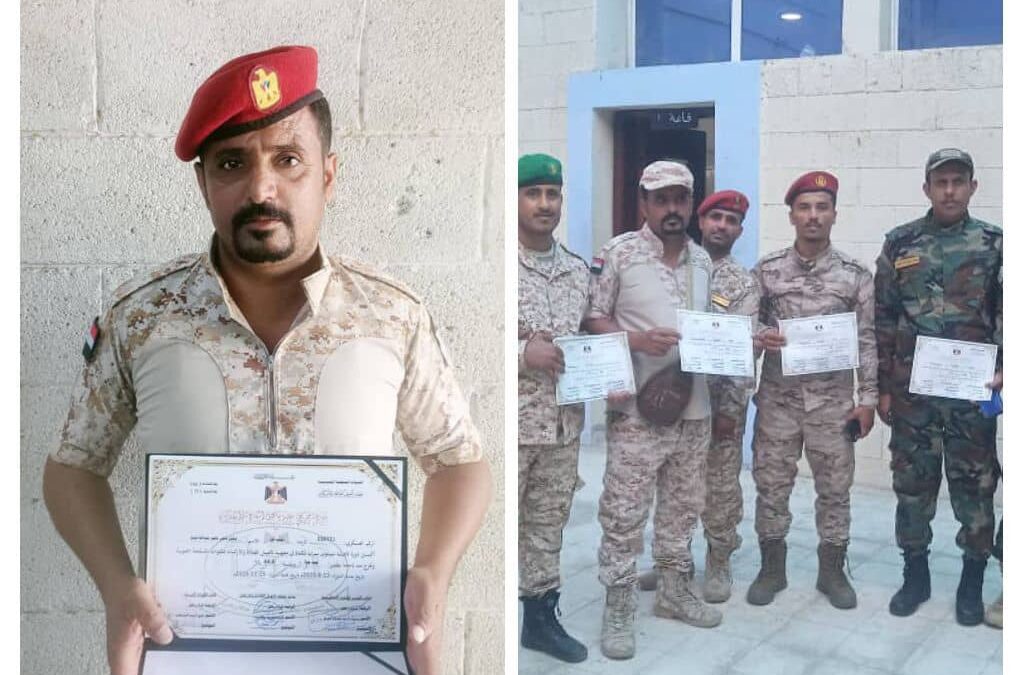 مدير الإدارة السياسية بانتقالي أبين سلطان الأحمدي يبارك تخرج وكيل ناجي السعيدي من معهد الثلايا بدورة قادة السرايا