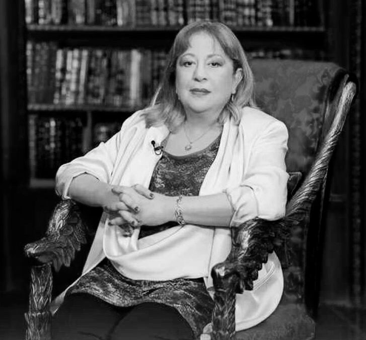 رحيل الفنانة المصرية سمية الألفي عن 72 عامًا بعد رحلة علاج شاقة