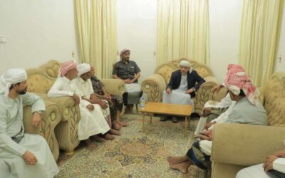 الكثيري يلتقي عددًا من مشايخ قبيلة العوامر ويؤكد أهمية الشراكة في ترسيخ الأمن بوادي وصحراء حضرموت