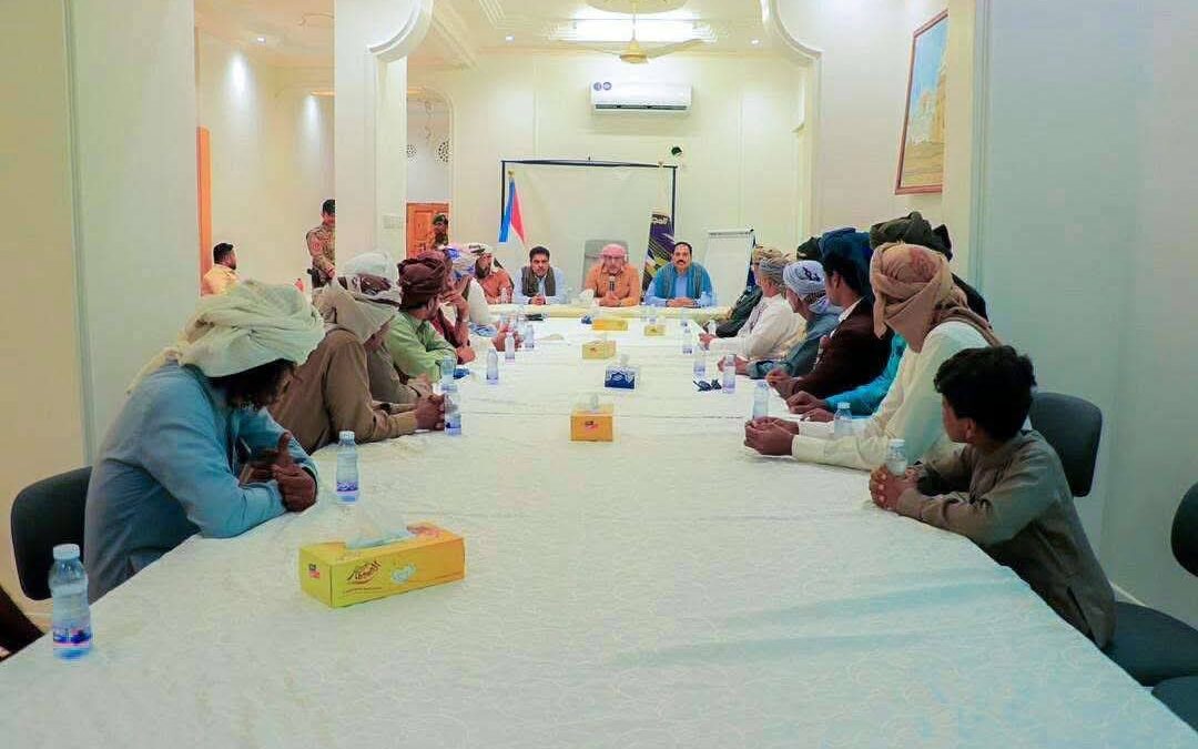 رئيس الجمعية الوطنية يلتقي مشايخ نهد ومرة والصيعر