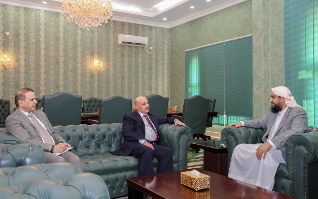 المحرّمي يلتقي محافظ البنك المركزي ويؤكد دعم جهود الاستقرار النقدي