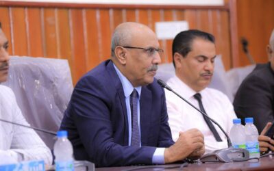 الكثيري يترأس لقاء موسعا بالمكتب التنفيذي وعقال الحارات والشخصيات الاجتماعية بسيئون