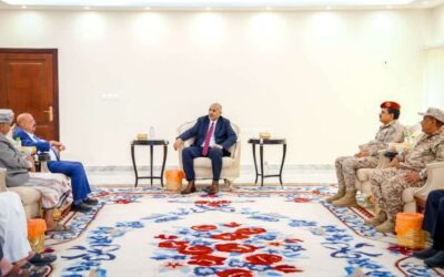 الرئيس الزُبيدي يبحث مع الشيخ البركاني سُبل تضافر الجهود لتعزيز الأمن والاستقرار في المحافظات المحررة