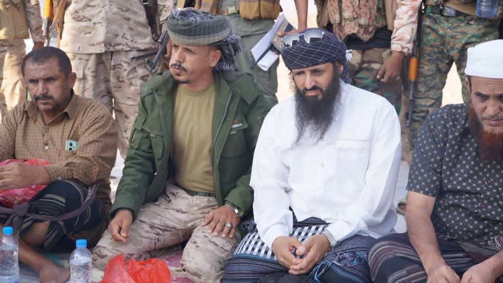 قيادة عملية «الحسم» بأبين تلتقي مشايخ وأعيان المنطقة الوسطى وتؤكد المضي في تطهير المحافظة من الإرهاب