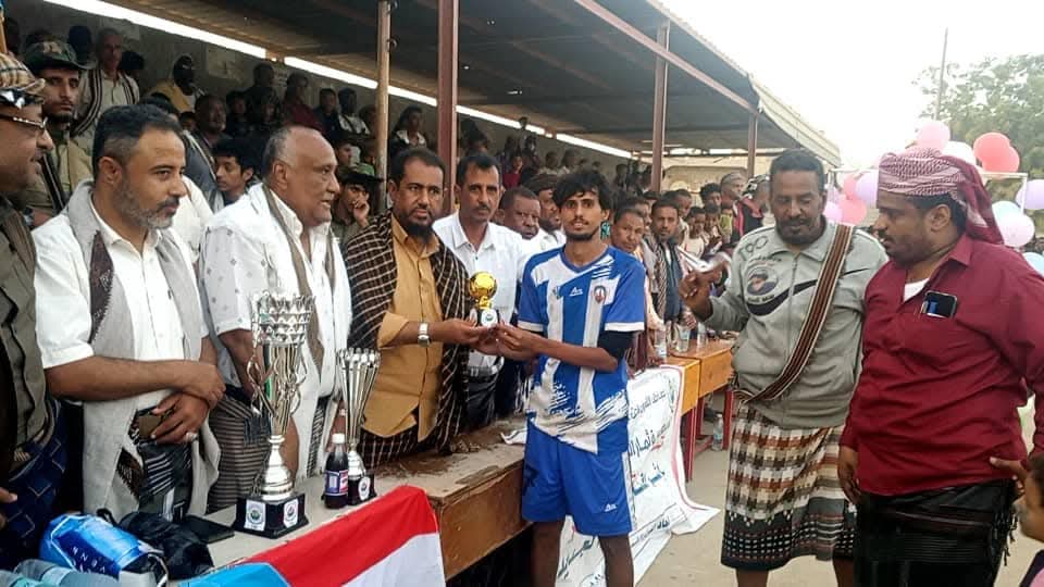 بحضور رئيس تنفيذية انتقالي أبين.. العاصفة يتوج بطلاً لدوري الاستقلال للفرق الشعبية بالكود خنفر